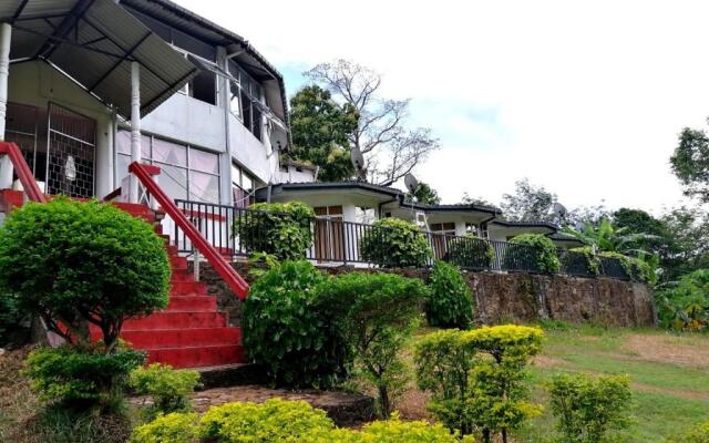 diyaluma falls inn