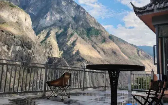 Tiger Leaping Gorge Achangjiao Homestay