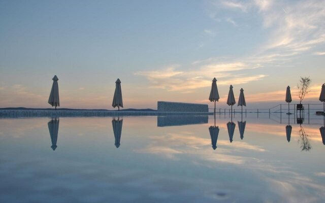 Sunnyside Apartments Petrcane