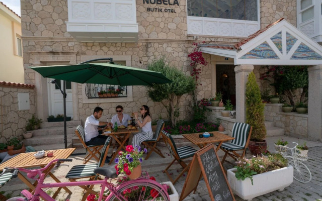 Nobela Hotel