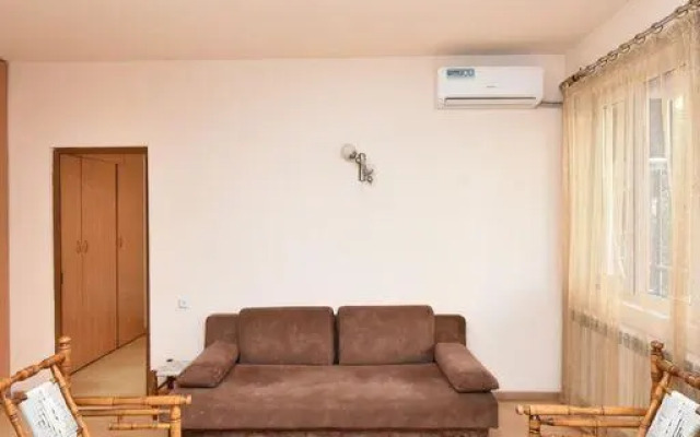 Rent Inn Yerevan (Rent Inn Yerevan) on Vardanants street 4