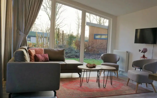 Chalet Near Veluwemeer With Garden Terrace