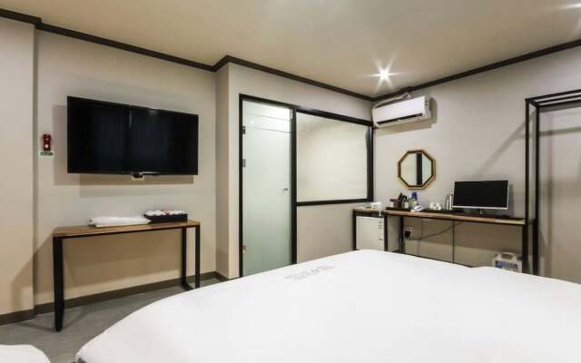 The Sharp Hotel