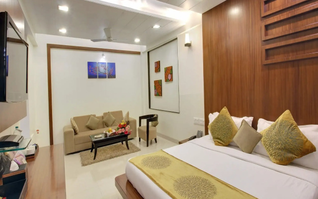 Marigold- Newly Renovated Hotel