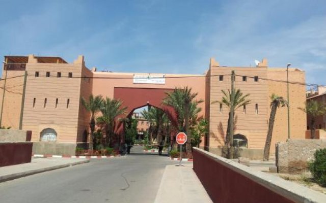 Riad Les Portes De La Medina