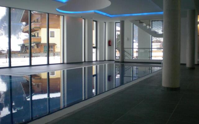 Manuela 9 by SMR Luxury Apartments