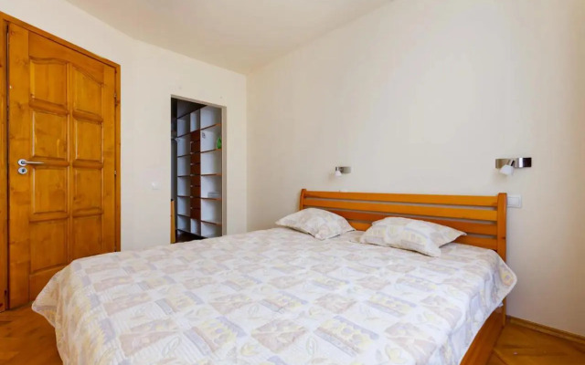 Bibor Apartment