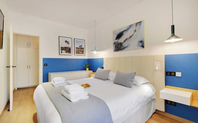 Spacious Apartment - 2b/10p - AC - Marais