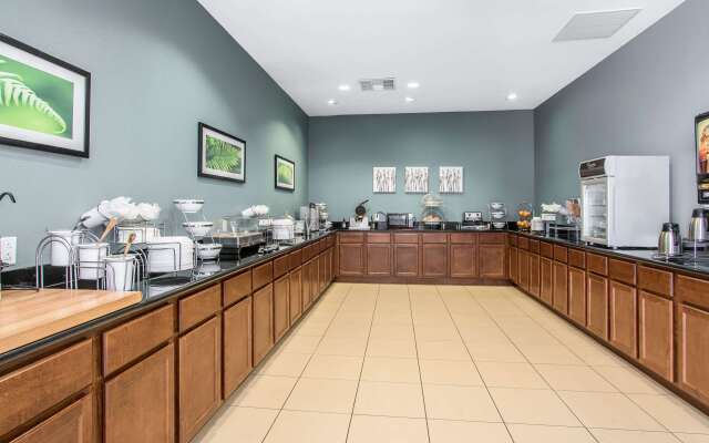 Sleep Inn & Suites Meridian - Bonita Lakes