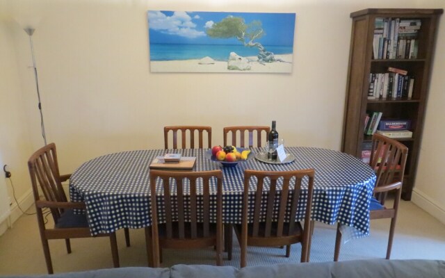 The Hideaway Close to all Amenities