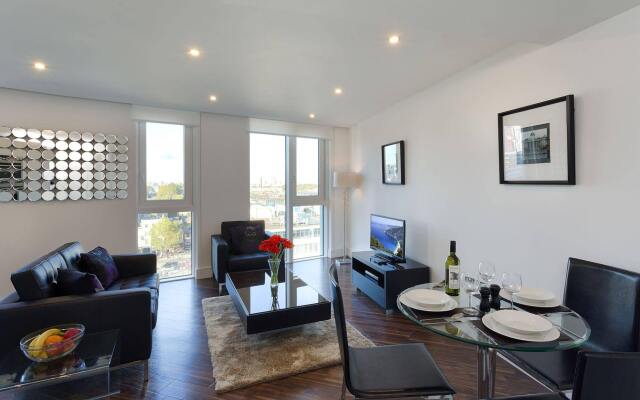 SACO Aldgate - Altitude