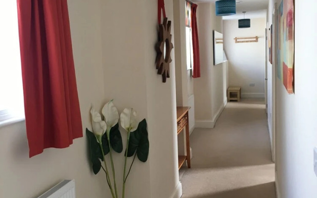 Peel House Apartments