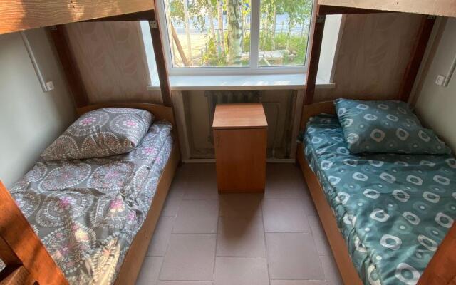 Хостел и точка