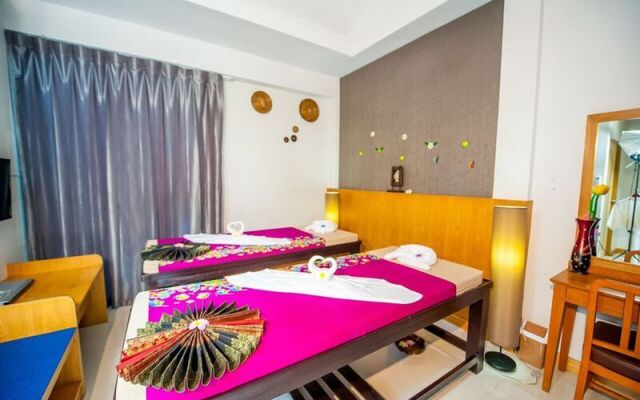 Grand Nai Harn Suites