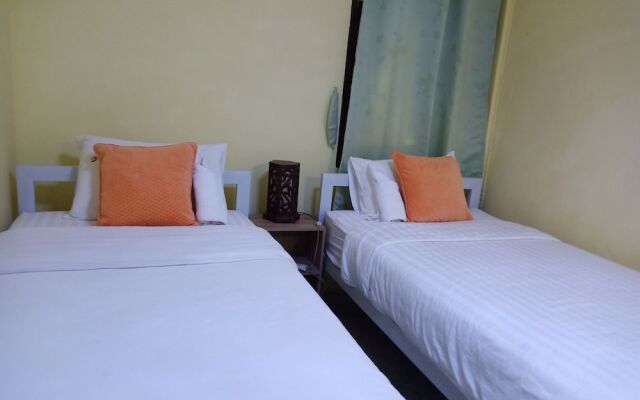 D House Hostel