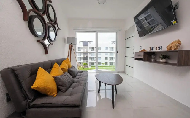 Cozy 2-Bedroom Retreat with Pool Access