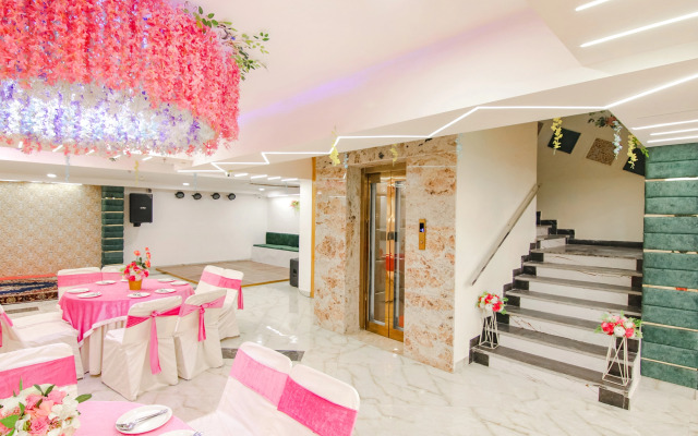 Fabhotel Prime The Eminence