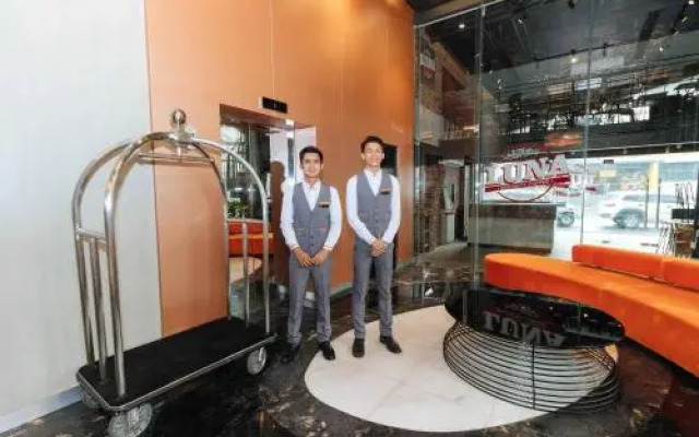 Maxx Hotel Makati