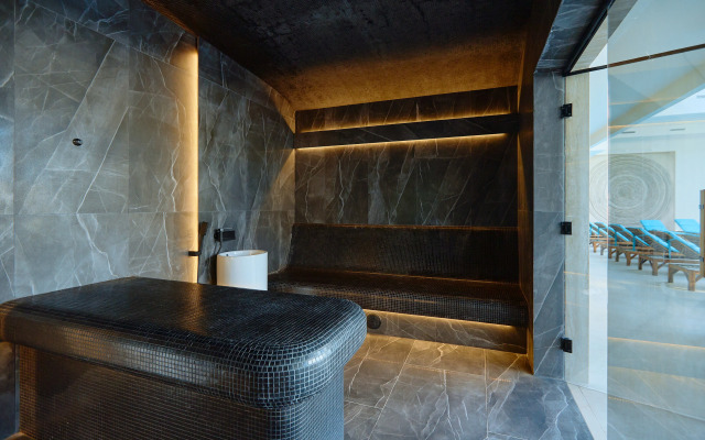 Aquamarine Family Club Hotel