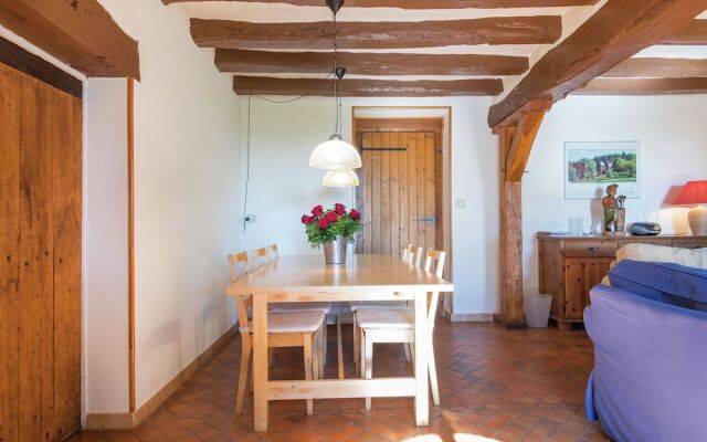 Luxurious Holiday Home in Montrichard with Pool