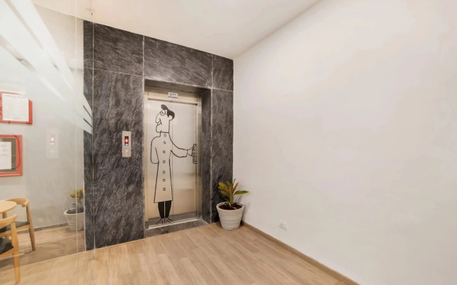 OYO Townhouse 234 Shamashbad Sbi Building