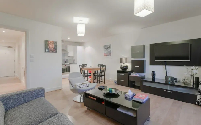 2 Bedroom Apartment Near Stepney Green