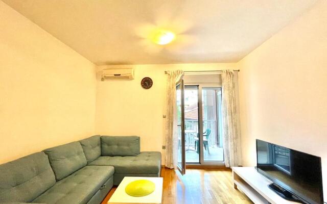 Comfort Family Apartment Budva