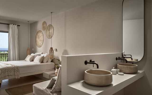 The Bay Hotel & Suites