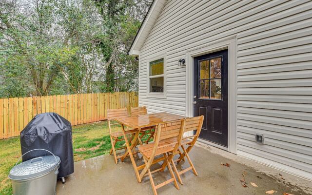 Family-friendly Home ~ 5 Mi to UNC Charlotte!