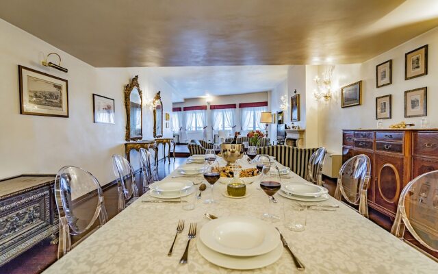 Ca' del Mercante Grand Canal