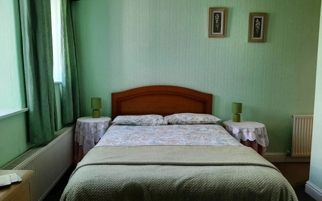 The Beaches Family B&B