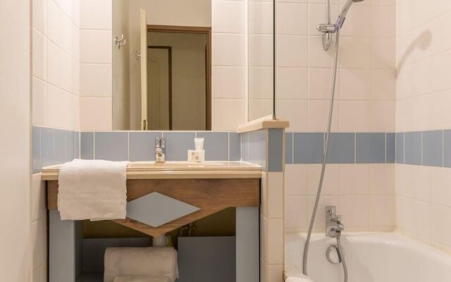 Traditional Apartment With Balcony or Terrace in Deauville