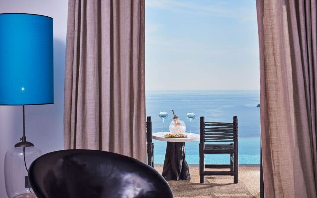 Myconian Utopia Relais & Chateaux