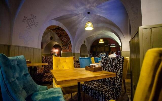 Optima Collection Medievale Lviv