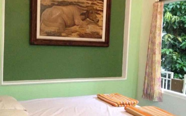 Timlo Solo Guest House Ungaran – Guest Rooms – Ungaran