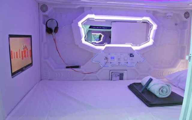 Shakti Capsule Hotel Jakarta