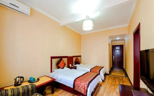 Rushe Inn