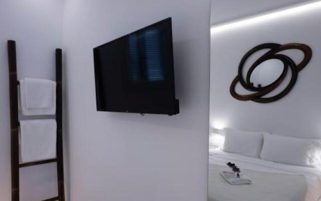 Hyades Mykonos Apartments And Studios