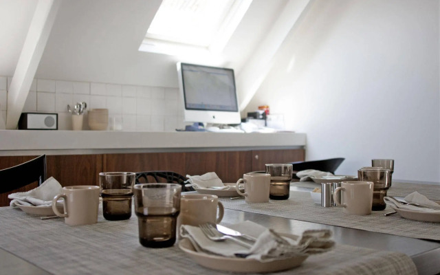 COMMUNE suites