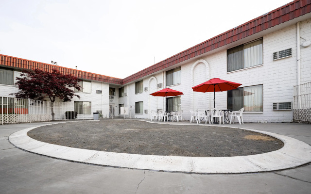 OYO Hotel Hermiston OR, Downtown