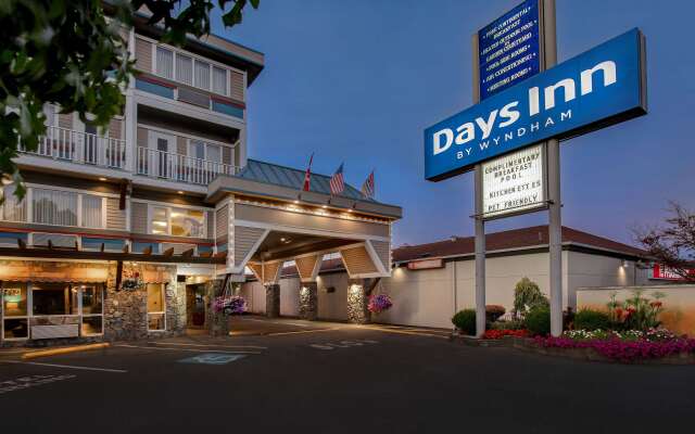 Days Inn by Wyndham Victoria Airport Sidney