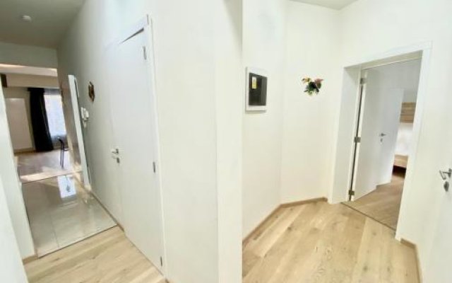 Apartments Brial (2 bedrooms, lift)