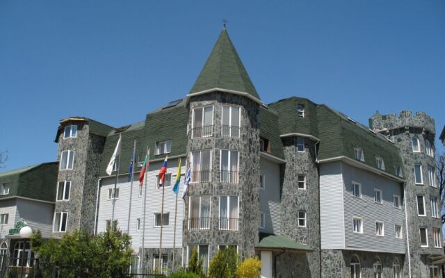 Chateau Hotel