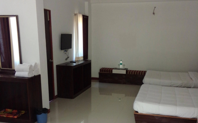 Hotel Sunset Inn Mount Abu with Swimming Pool