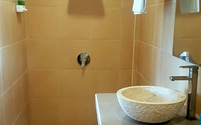 Blue Monkey Villas Resort & Ocean View