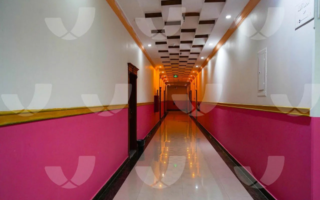 Al Qubah Al Zhabya Al Namozagya