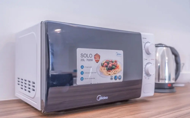 Oyo Home 89600 Marvelous 3Br Imperio