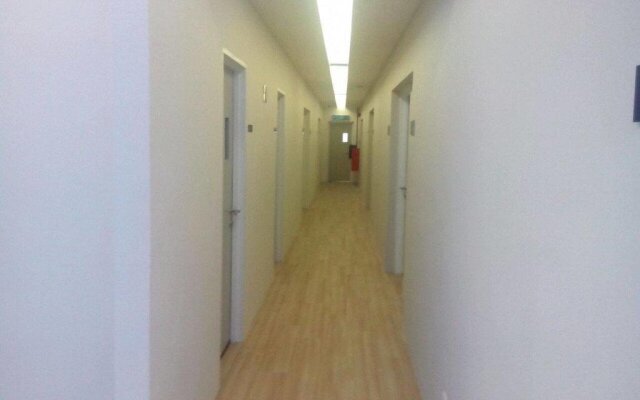 1ACS Hostel