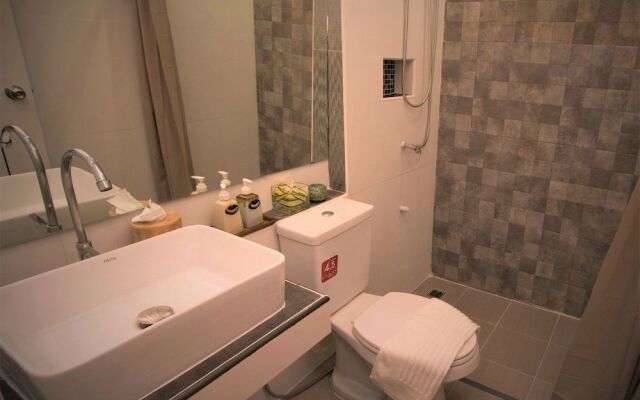 Casa Malee Family Villa