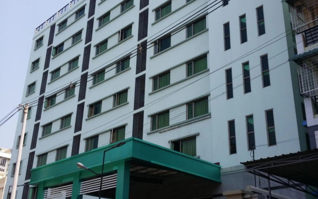Silver Green Hotel Yangon